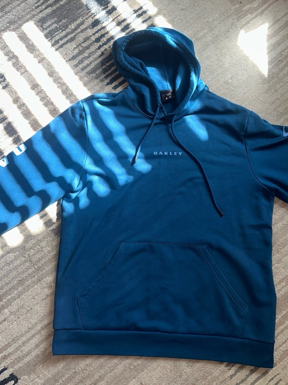 Oakley Men's Teal Hoodie with Front Pocket